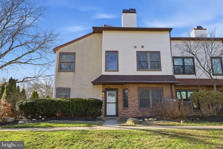 2 Heather Ct, Newtown, PA 18940 - Image #2