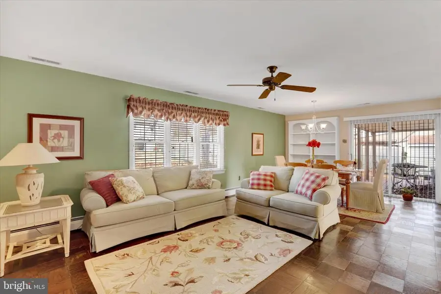 15 Cable Rd, Levittown, PA 19057 - Image #2