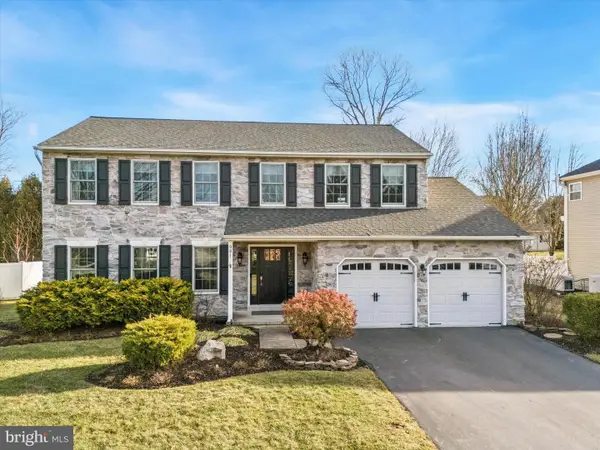 981 Scarlet Oak Dr, CHALFONT, PA 18914