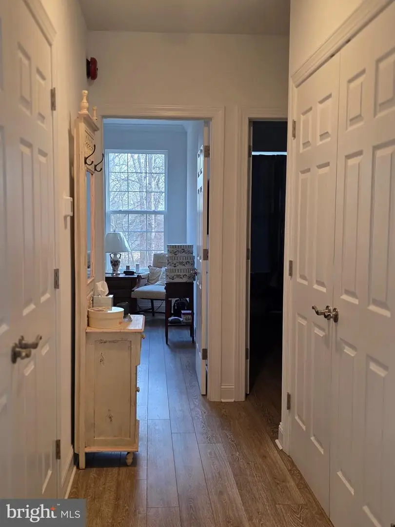 202 Mission Ln, Levittown, PA 19054 - Image #2