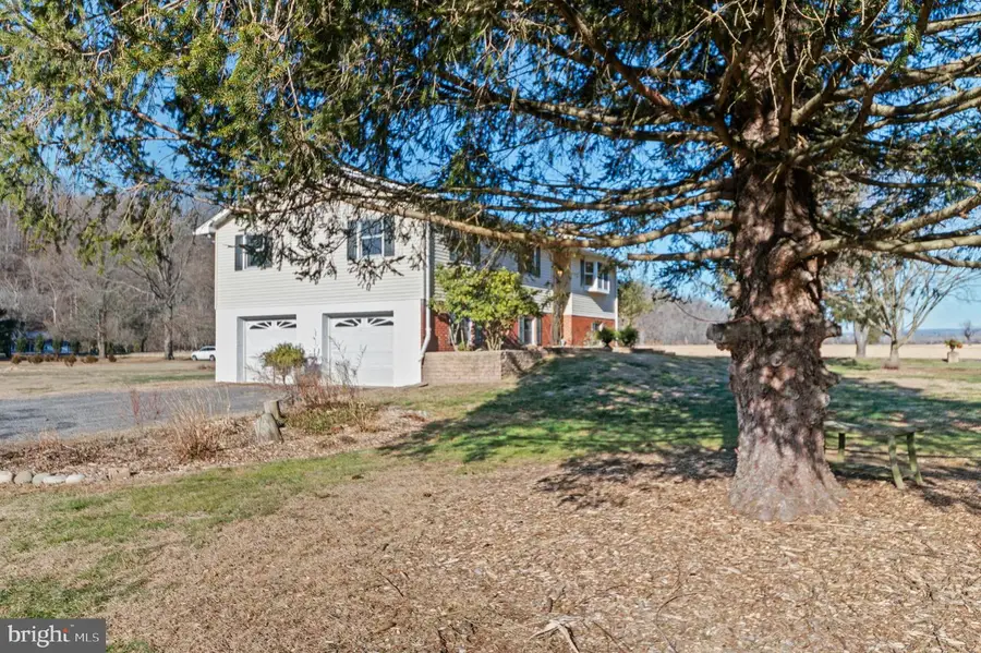 1 Cross Creek Ln, Erwinna, PA 18920 - Image #3