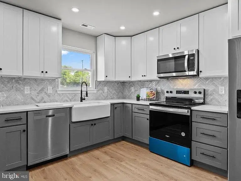 2820 Avenue E, Levittown, PA 19056 - Image #3