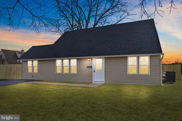 152 Junewood Dr, LEVITTOWN, PA 19055