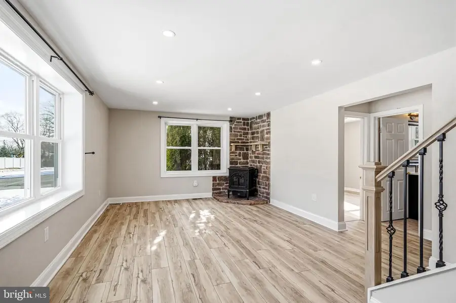 2142 Elm Ave, Warrington, PA 18976 - #2