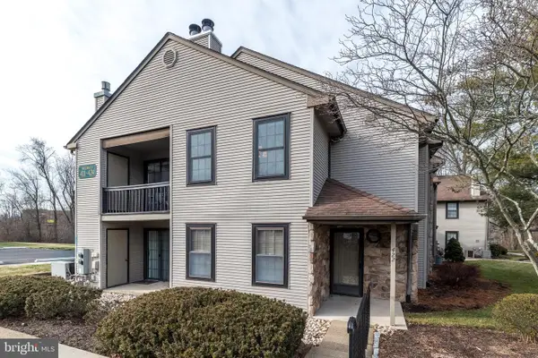 422 Redbud Ct, WARRINGTON, PA 18976