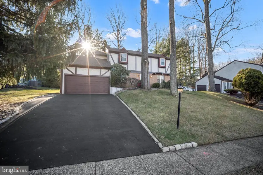 853 Green Ridge Cir, Feasterville Trevose, PA 19053 - Image #3