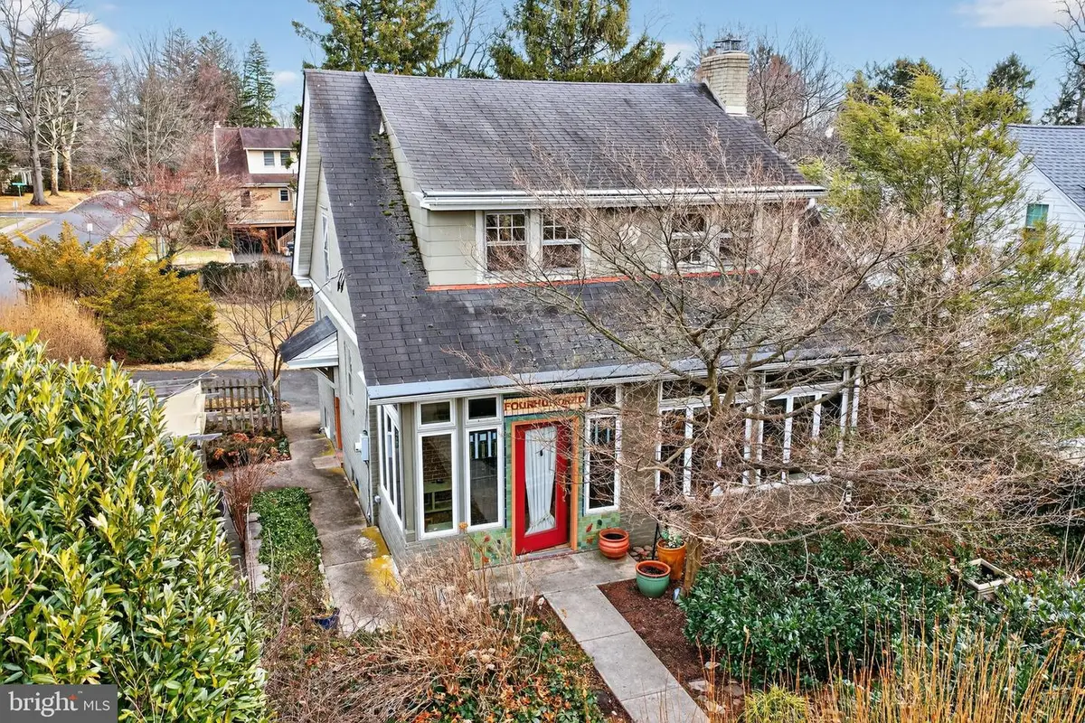 400 W Court St, Doylestown, PA 18901 - #1