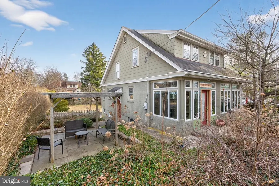 400 W Court St, Doylestown, PA 18901 - #3