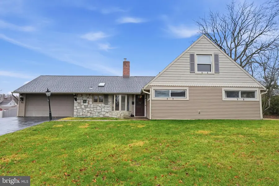 80 Silverspruce Rd, Levittown, PA 19056 - Image #2