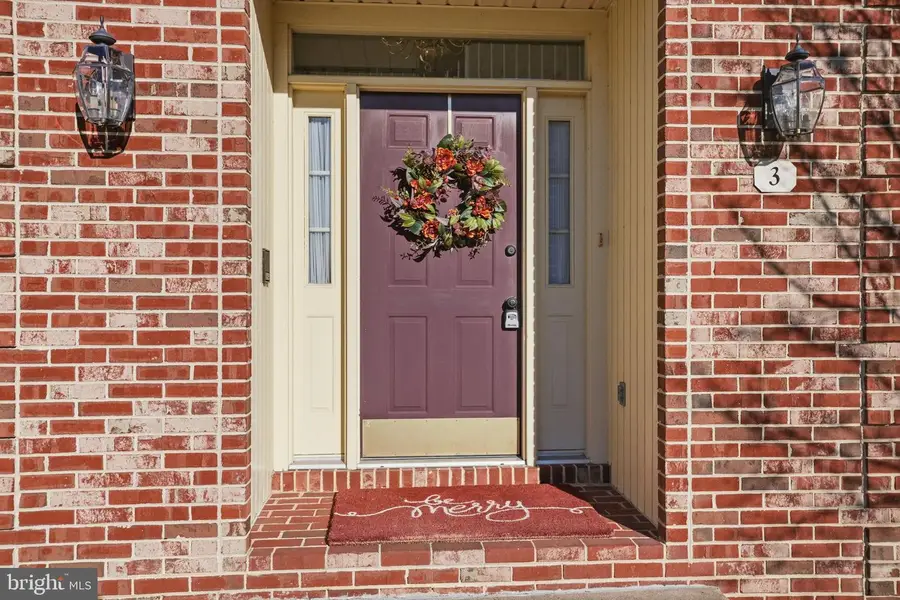 3 Swallow Rd, Holland, PA 18966 - Image #3