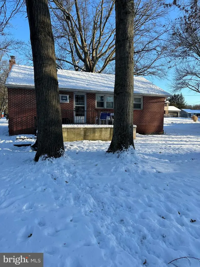 412 Grandview Ave, Perkasie, PA 18944 - #3