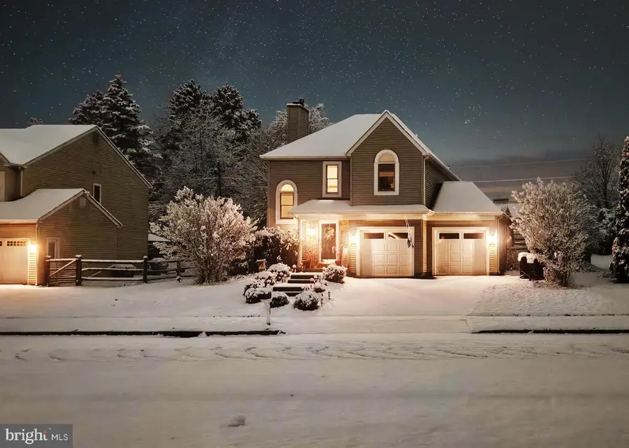 117 Cottonwood Ct, Doylestown, PA 18901 - Image #2