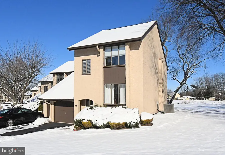 71 Golf Club Dr, Langhorne, PA 19047 - Image #3