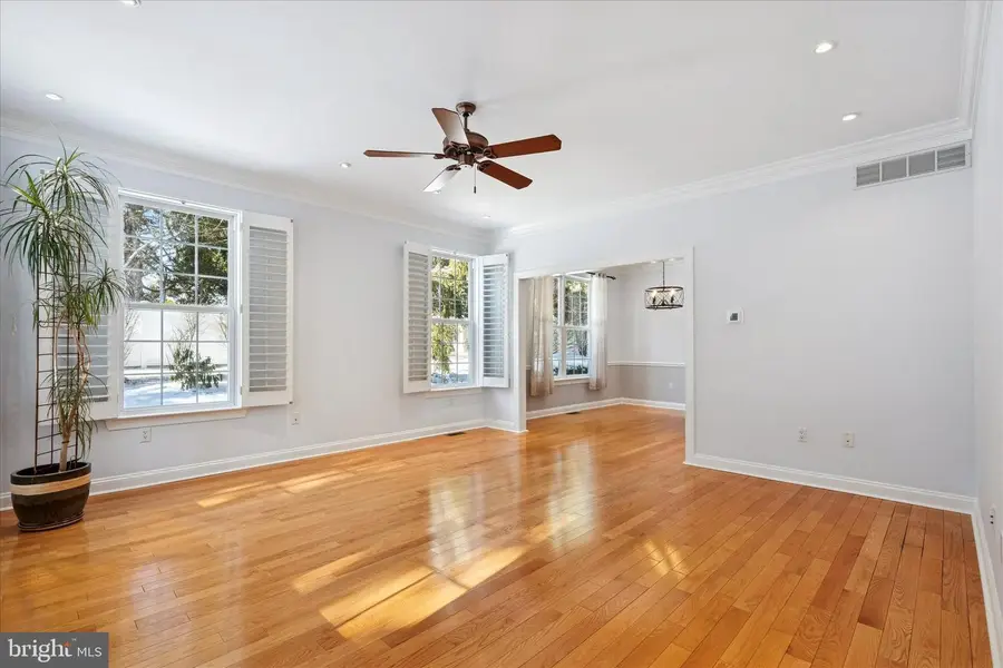 6 Edison Ln, Doylestown, PA 18901 - Image #3