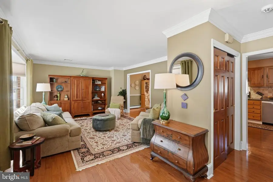 5 Brook Ln, Chalfont, PA 18914 - Image #2