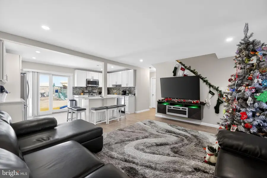 45 Indian Creek Entry, Levittown, PA 19057 - Image #2