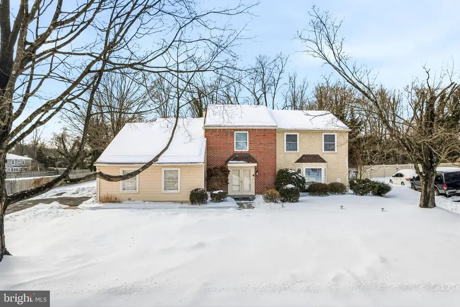 1273 Quarry Commons Dr, Yardley, PA 19067 - Image #2