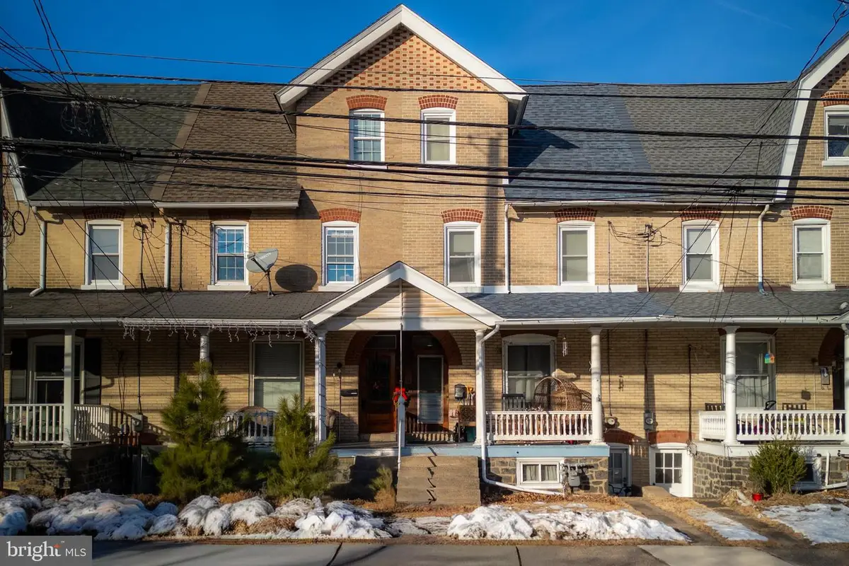 619 Juniper St, Quakertown, PA 18951 - Image #1