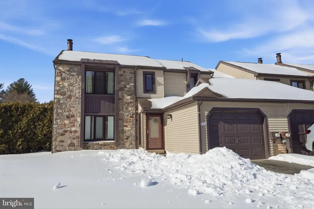 710 Trowbridge Dr, Southampton, PA 18966 - #1