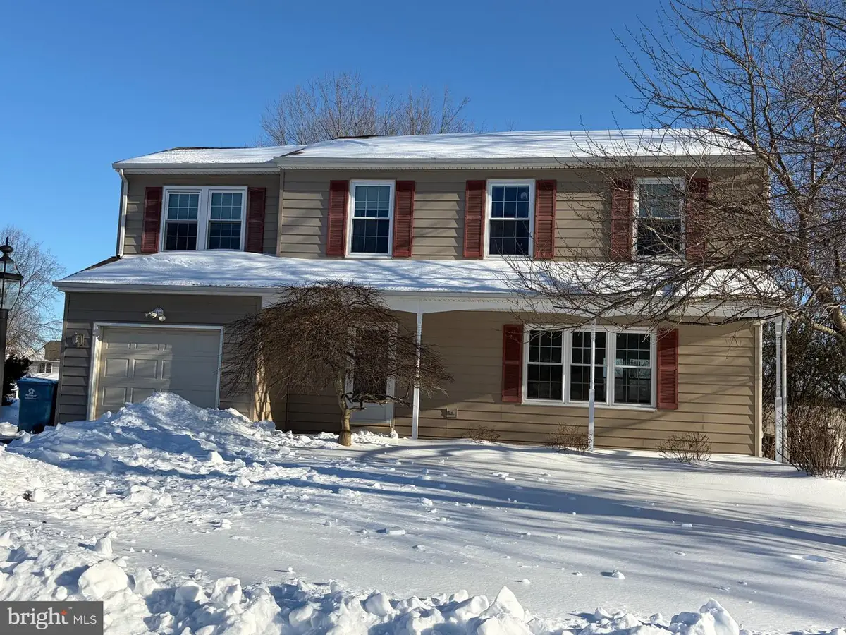 79 Lynwood Dr, Chalfont, PA 18914 - Image #1