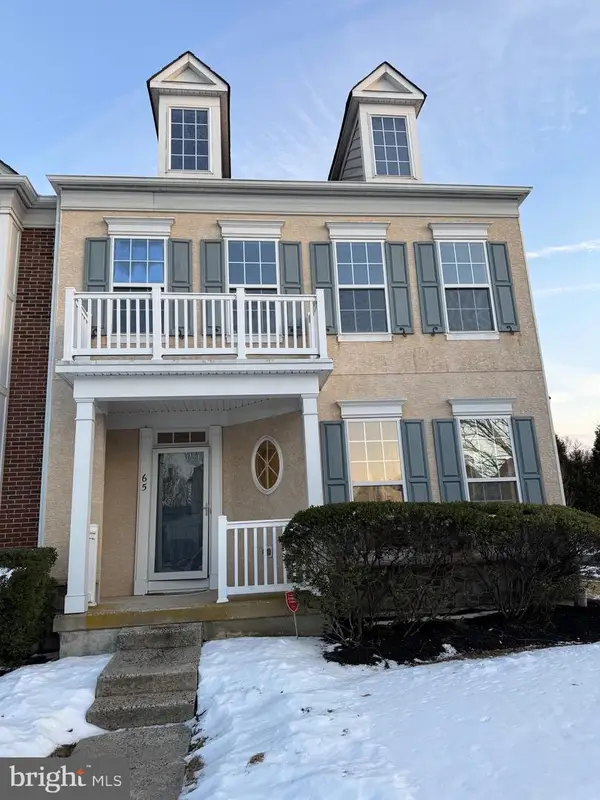 65 Williams Dr, FOUNTAINVILLE, PA 18923