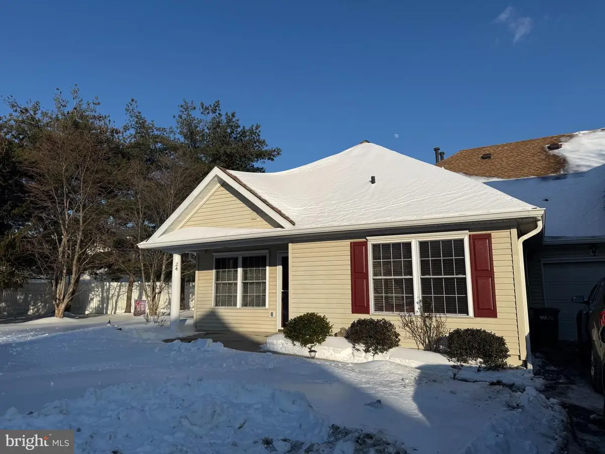 24 Avenrowe Ct, Fairless Hills, PA 19030 - Image #1