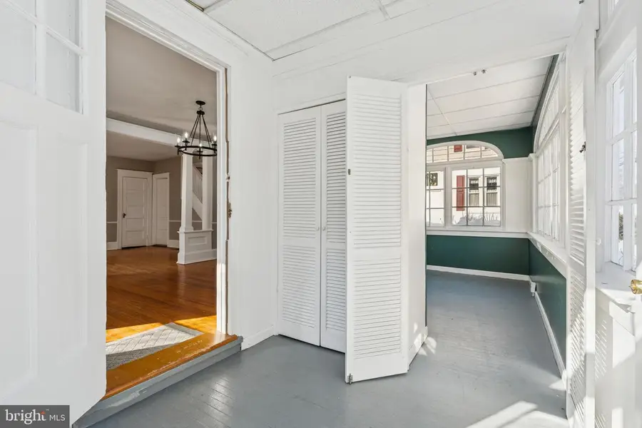 236 Green St, Doylestown, PA 18901 - #3