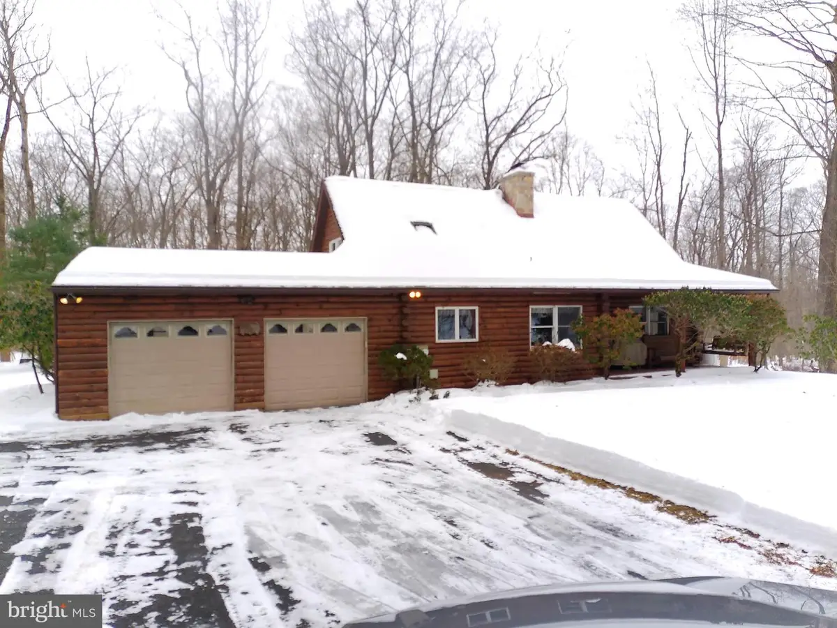 8135 Covered Bridge Rd, Quakertown, PA 18951 - Image #1