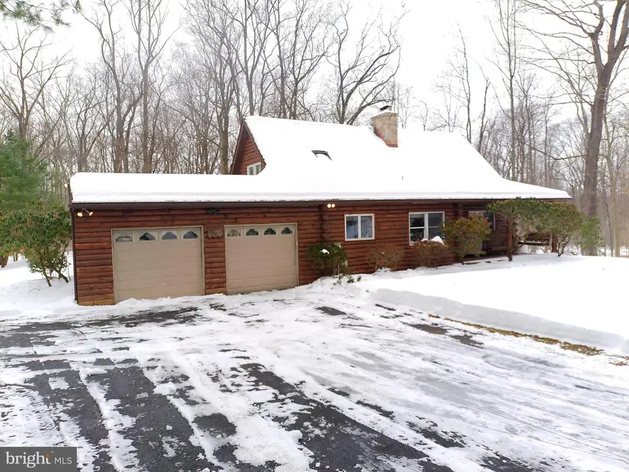 8135 Covered Bridge Rd, Quakertown, PA 18951 - Image #2