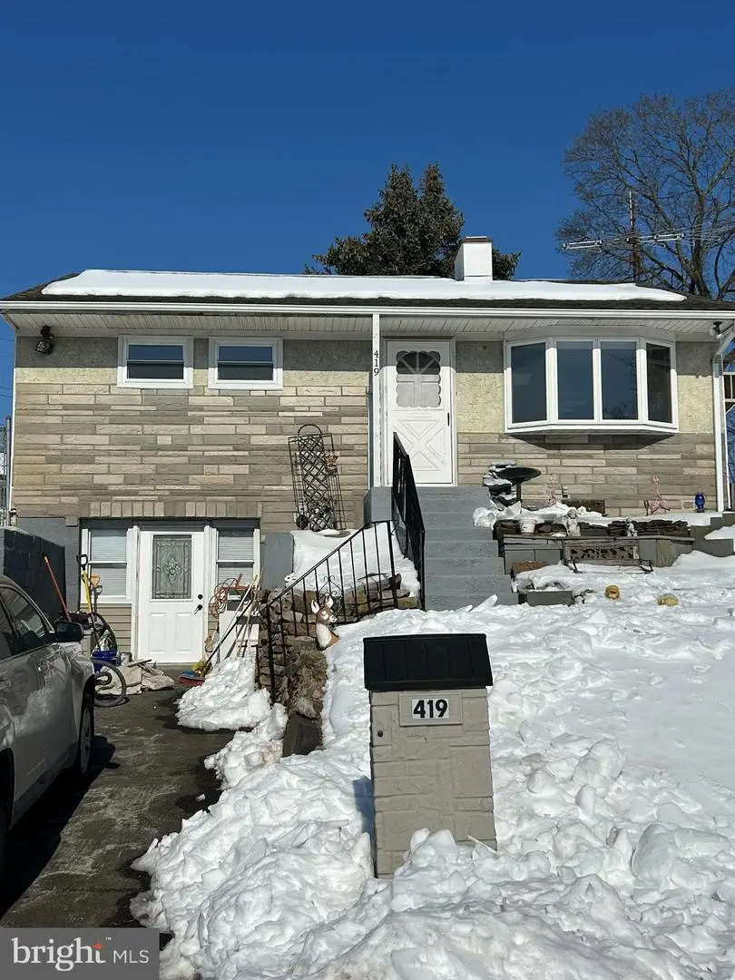 419 Temple Rd, Southampton, PA 18966 - #1