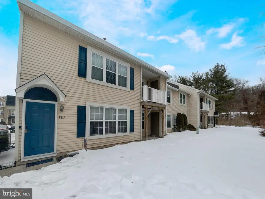 786 E Parker St #c1, Langhorne, PA 19047 - Image #2