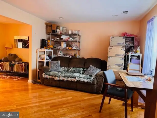 632 Longfellow Ct, Warminster, PA 18974 - #3