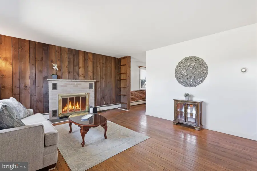 223 Orchard Rd, Perkasie, PA 18944 - #2