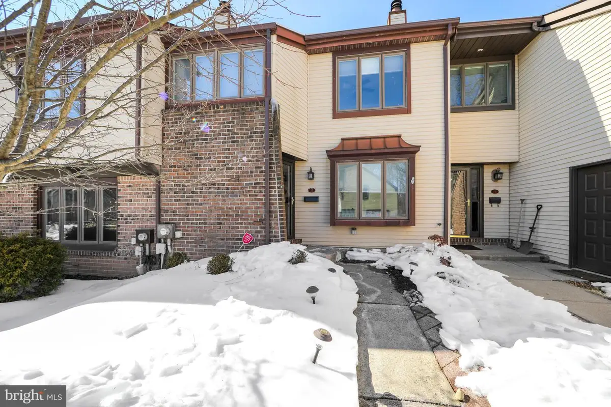 17 Essex Pl, Newtown, PA 18940 - #1