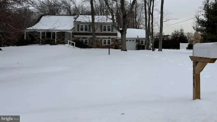 2344 Oakfield Rd, Warrington, PA 18976 - #2