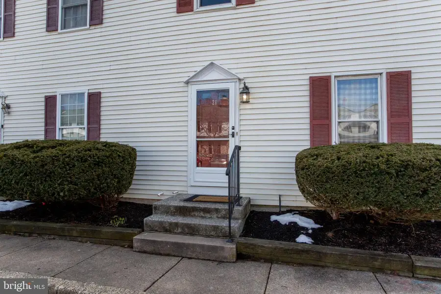 21 Washington Sq, Doylestown, PA 18901 - #2