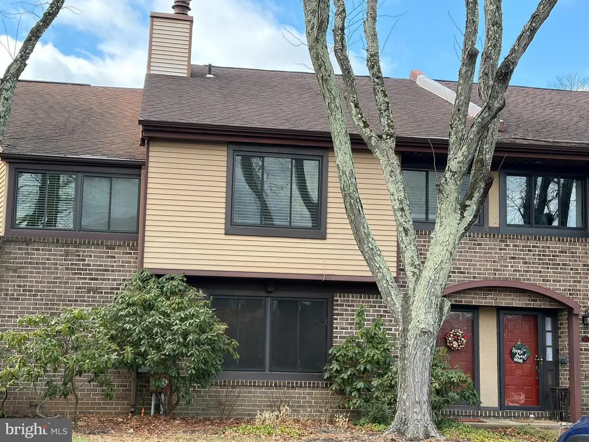 25 Independence Pl, Newtown, PA 18940 - #1