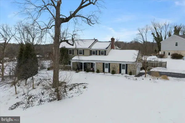 8 Mill Creek Rd, HOLLAND, PA 18966