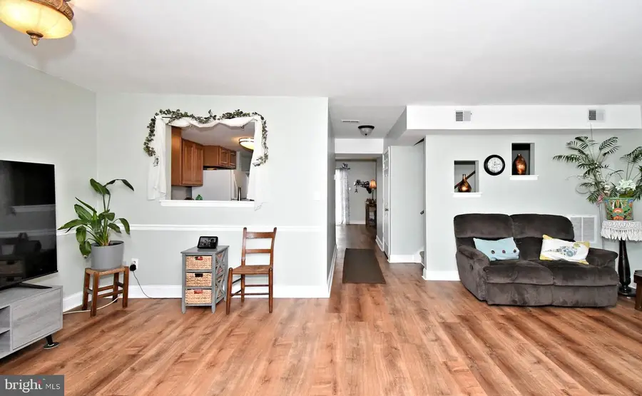 1258 Lisa Dr, Warrington, PA 18976 - #2