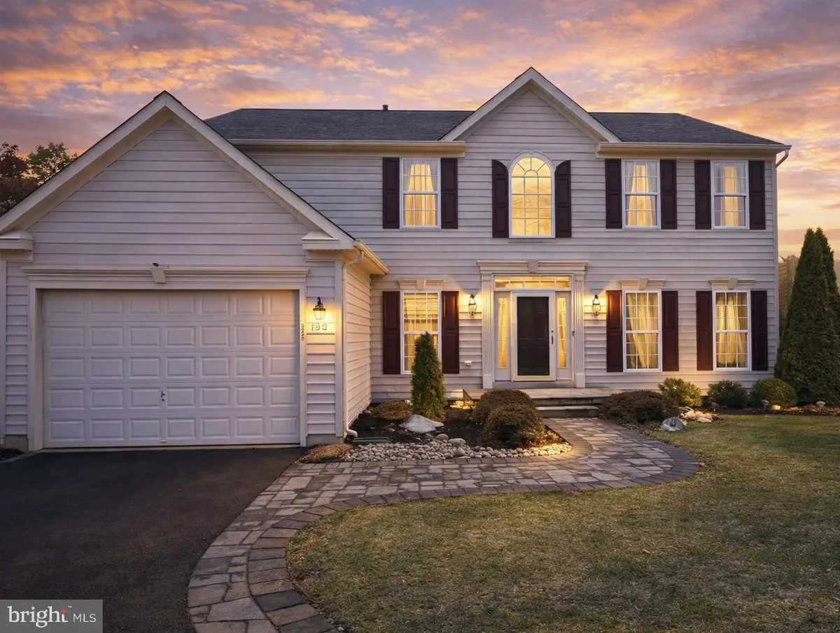 225 Barnhill Rd, Perkasie, PA 18944 - #1