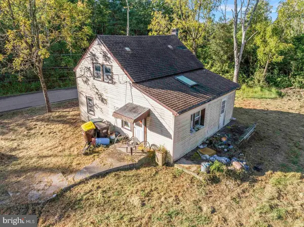 1270 Fennel Rd, PENNSBURG, PA 18073