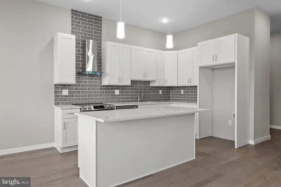 418 Jefferson Ave #9, Bristol, PA 19007 - #3