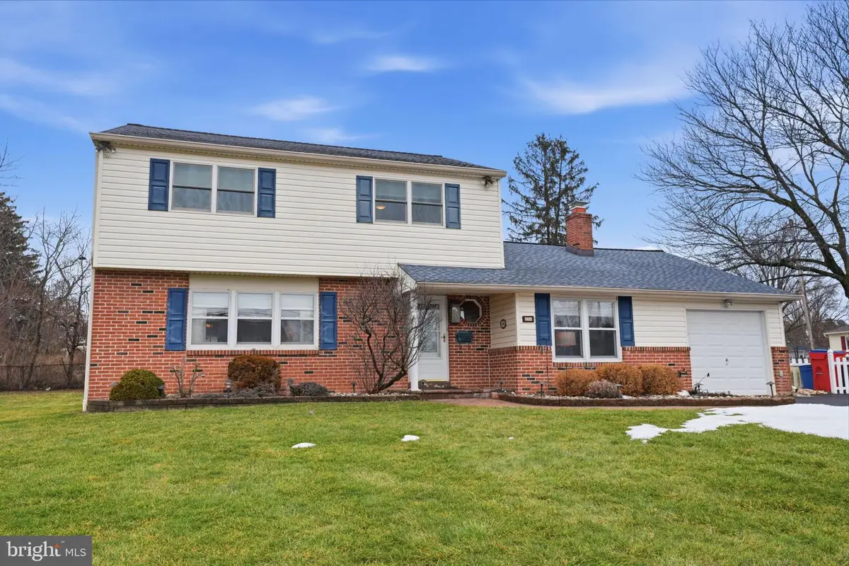 194 Gibson Ave, Warminster, PA 18974 - #1