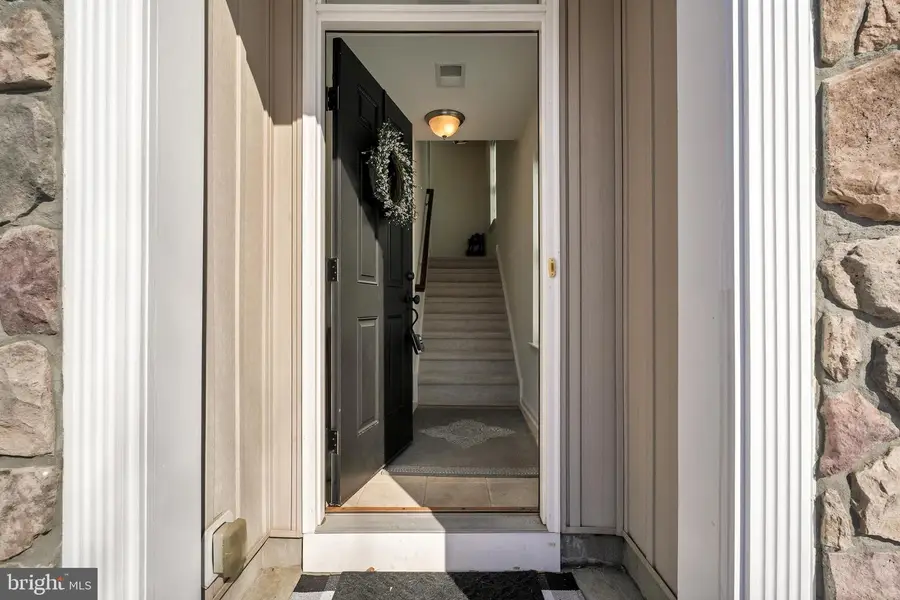 26124 Hickory Ln, Langhorne, PA 19047 - #2