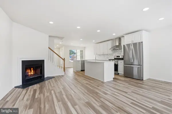 1004 Waterford Rd, YARDLEY, PA 19067