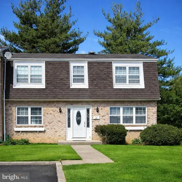 1901 Ironwood Ln, BENSALEM, PA 19020