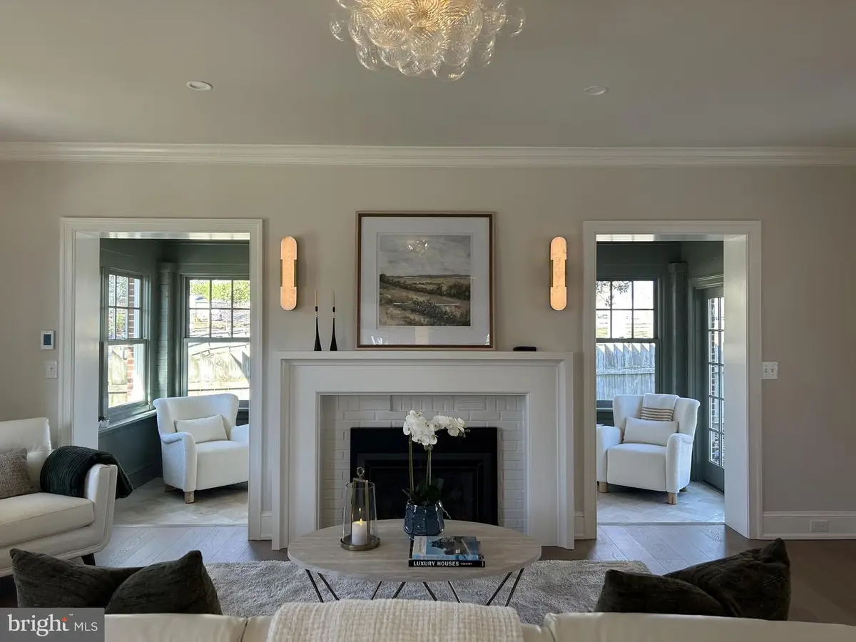 100 W Bridge St, New Hope, PA 18938 - #1