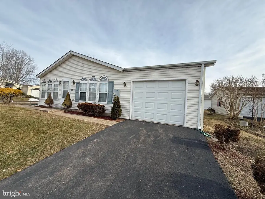 600 Mulberry Ct, New Hope, PA 18938 - #2