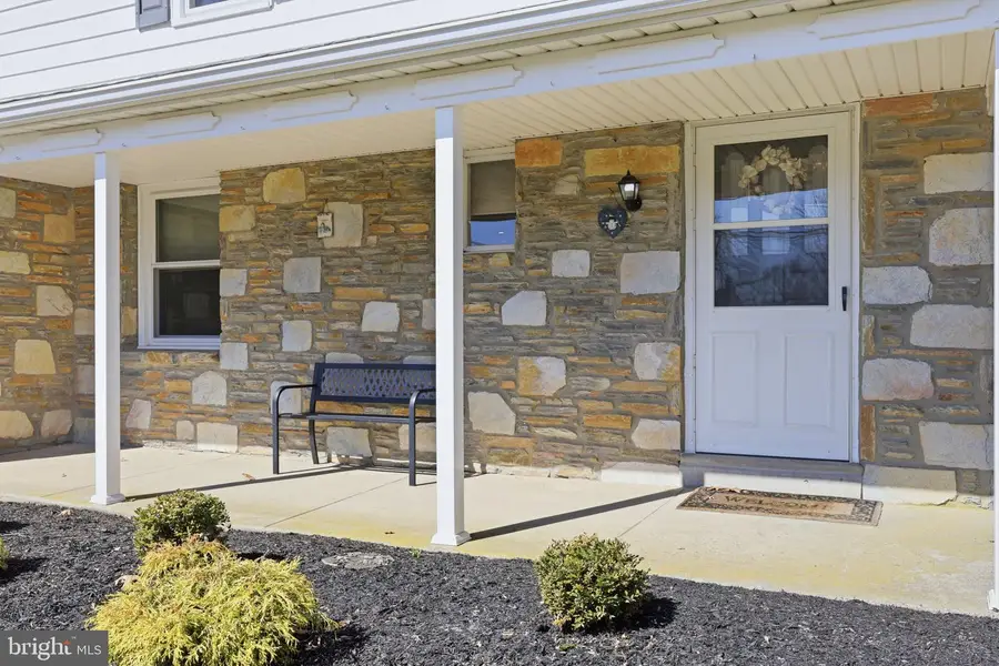 145 Frog Hollow Rd, Southampton, PA 18966 - #3