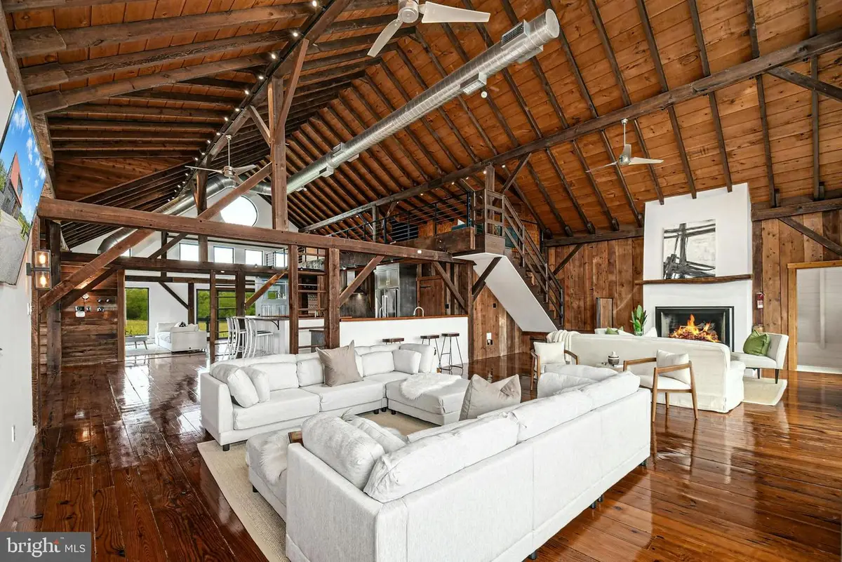 820 Spring Hill Rd, Riegelsville, PA 18077 - #1